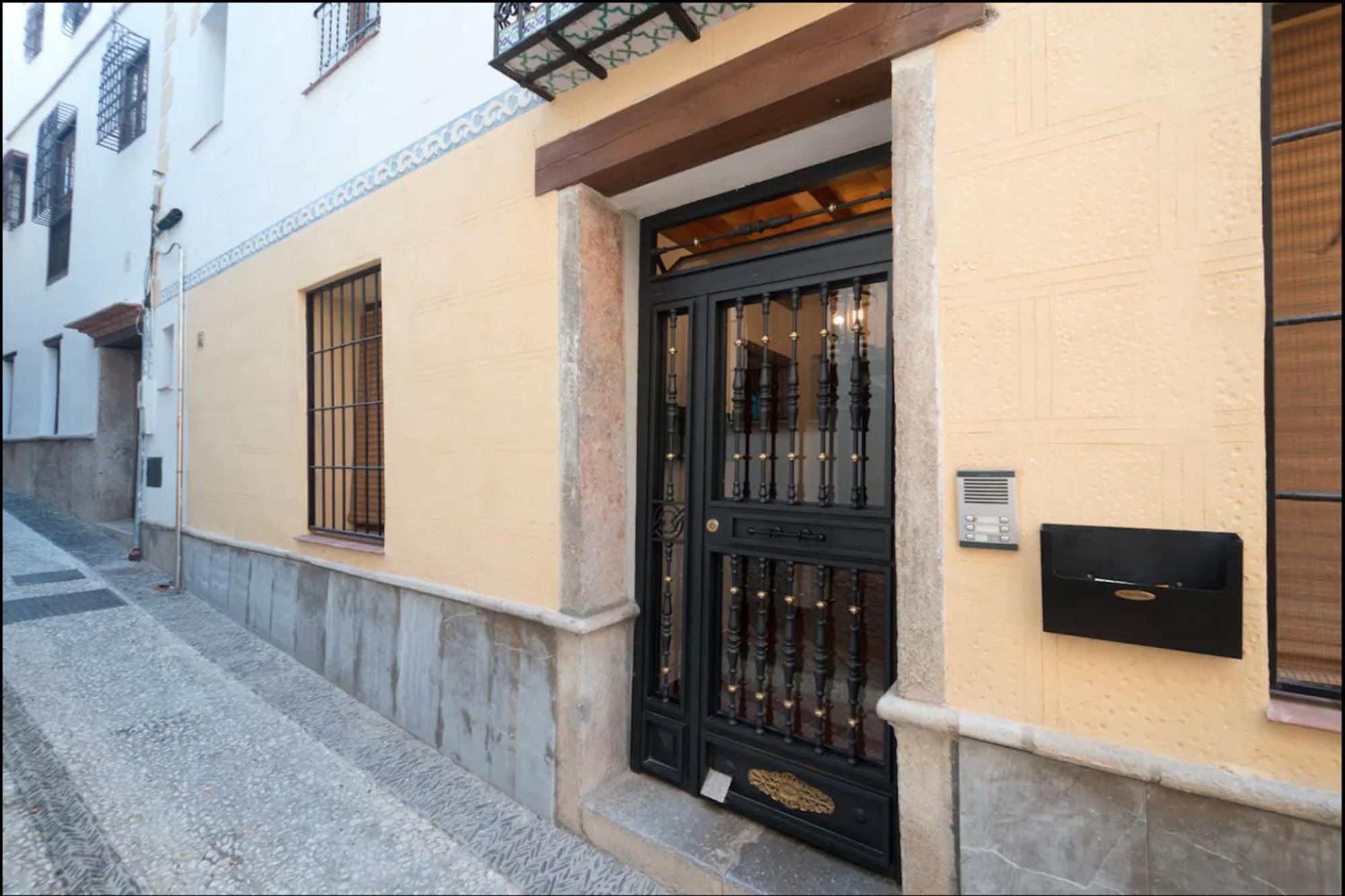 Apartamentos Centro Historico A Los Pies De La Alhambra Granada Exteriér fotografie